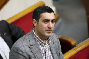 Дружина Суто Мамояна