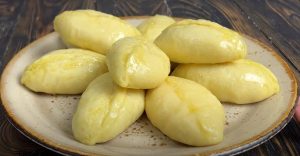 Вареники на дріжджах