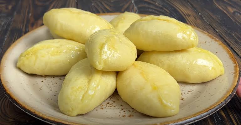 Вареники на дріжджах