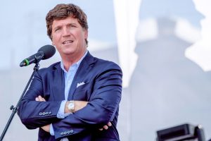 Такер Карлсон: від прайм-тайму Fox до власної імперії