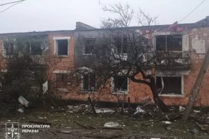 Ізюм зазнав ударів ФАБ-250: поранені цивільні, серед них дитина