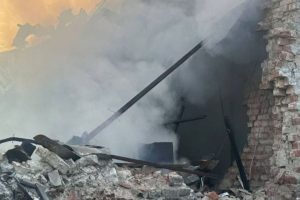 Російський дрон зруйнував будинок на Харківщині: загинула жінка