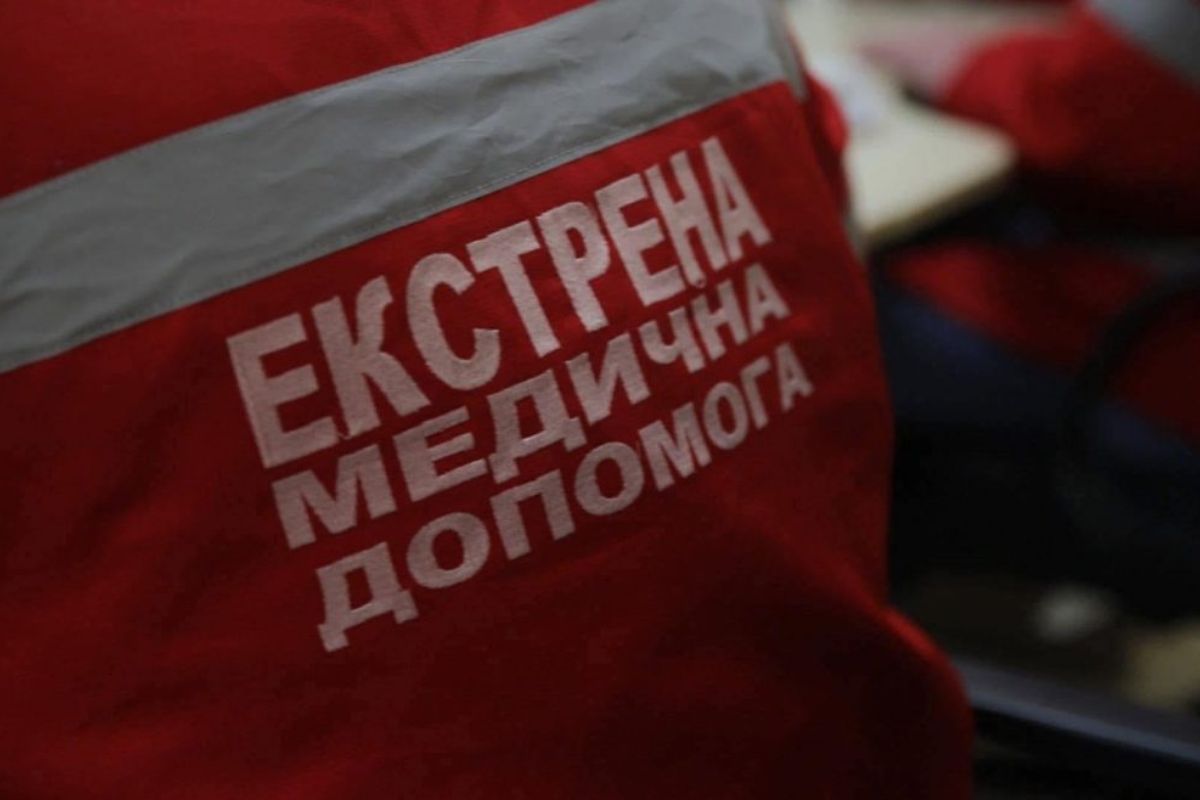Дрон РФ влучив у швидку на Харківщині: є поранені
