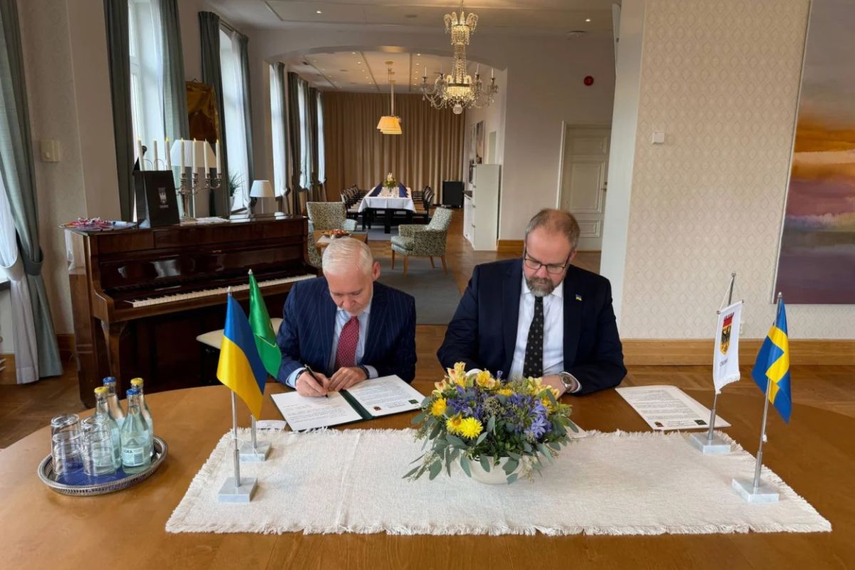Харків підписав меморандум з Еребру: відновлення, транспорт і освіта